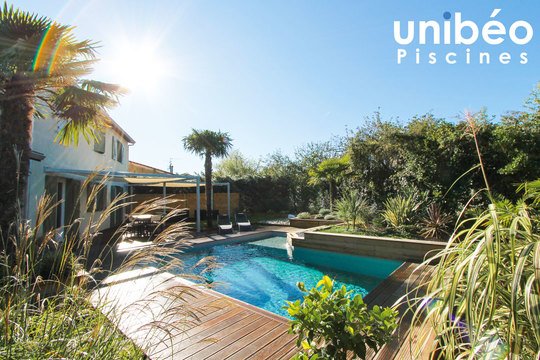 LA PISCINE SUR-MESURE EN BÉTON ARMÉ 