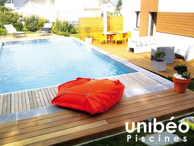 // ASTUCE DU JOUR #7 : AMÉNAGER UN JARDIN AUTOUR DE VOTRE PISCINE ? �