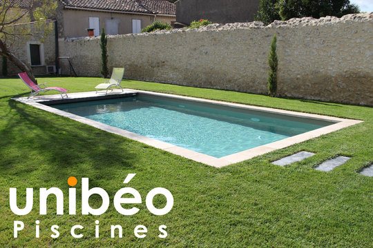 CONFIGUREZ LA PISCINE EN BÉTON ARMÉ DE VOS RÊVES